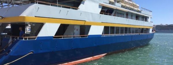 Closed Type RO/Pax - TBN 37 by FRATZIS PERAMA built 2000